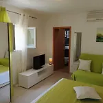 Trubi 1 Apartmán Vodice