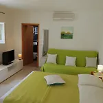 Trubi 1 Vodice